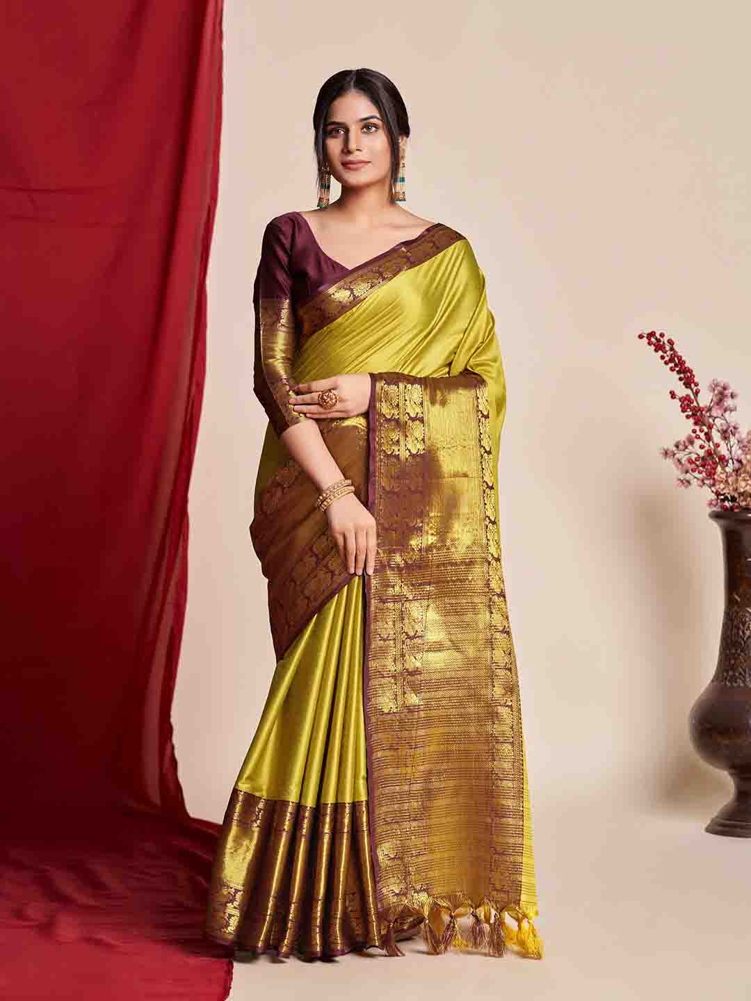 

Mitera Lime Green & Gold-Toned Woven Design Zari Detailed Saree