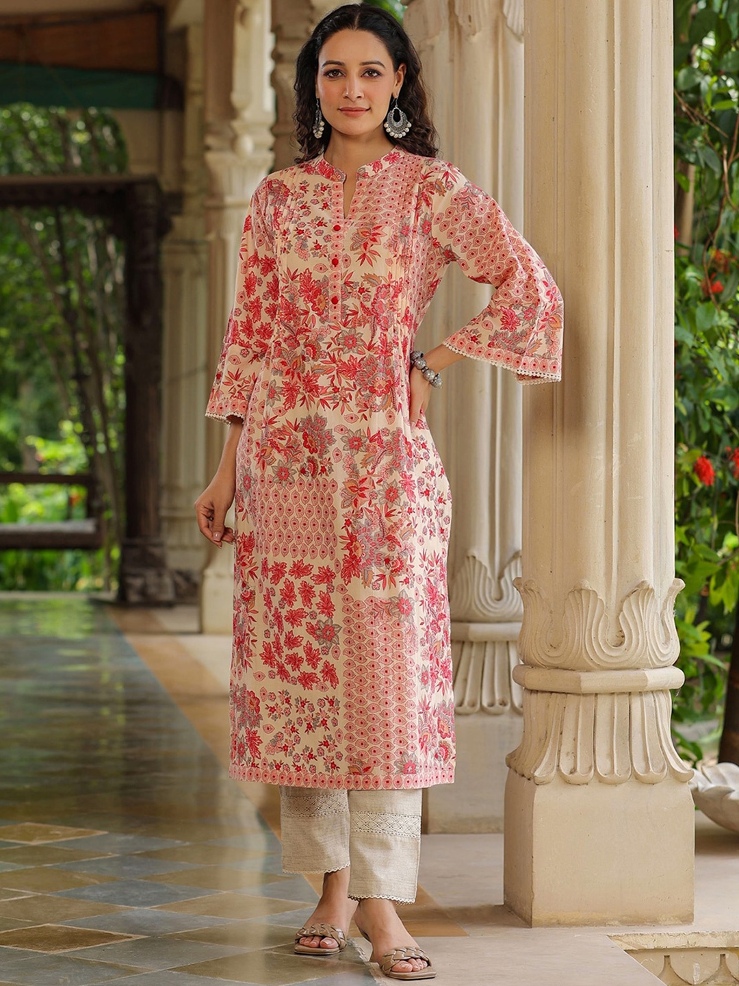 

Rain & Rainbow Floral Printed Pure Cotton Kurta, Peach