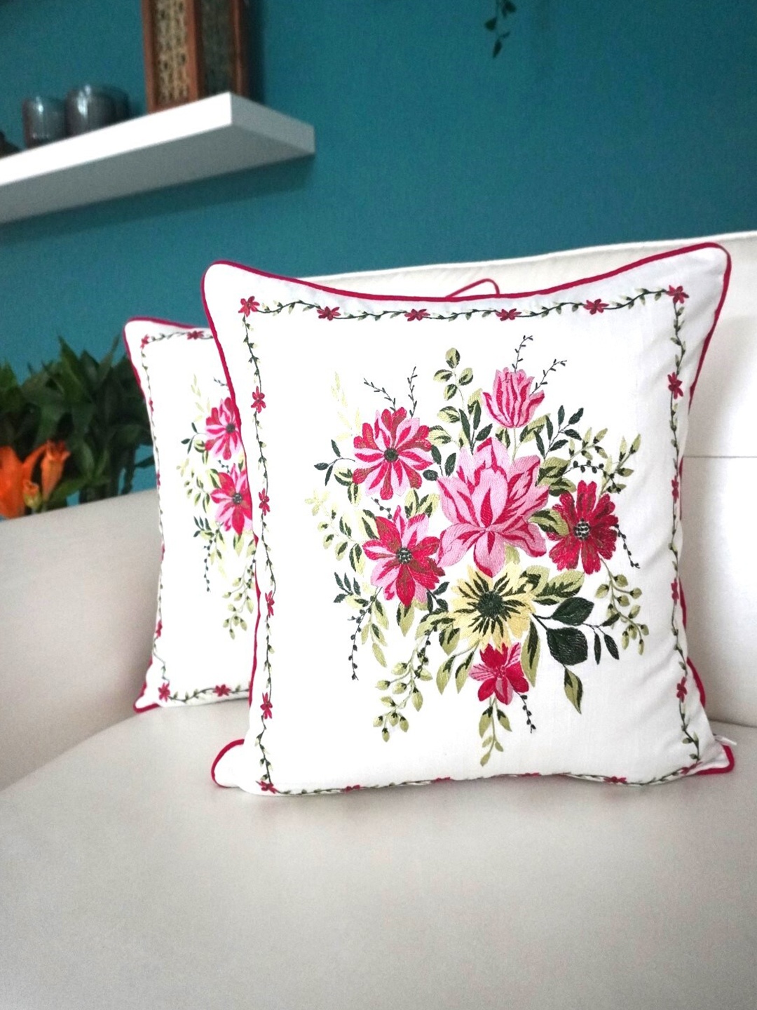 

TARA- Sparkling Homes Pink & White 2-Pieces Floral Square Cushion Covers