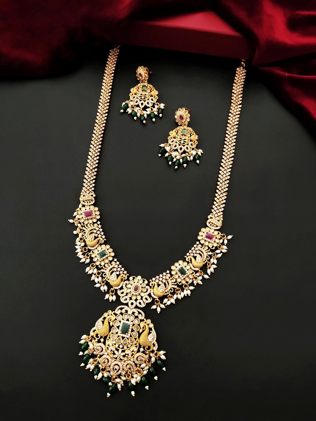 

Pihtara Jewels Gold-Plated Cubic Zirconia Studded Necklace & Earrings