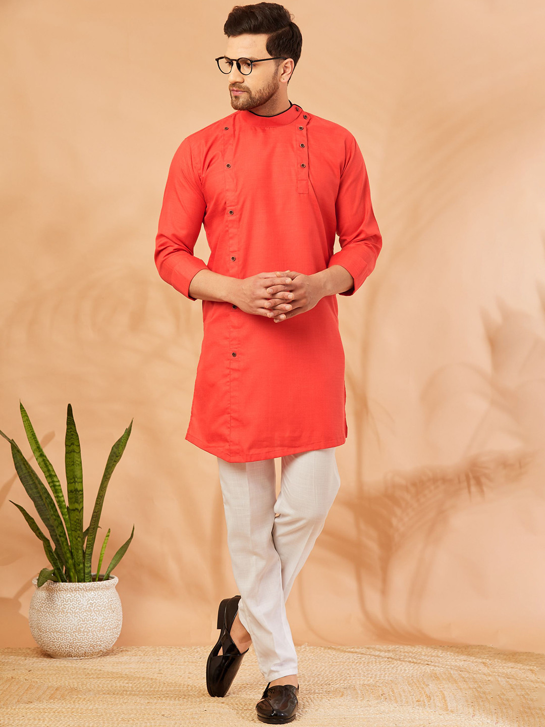 

Armaan Ethnic Mandarin Collar Pure Cotton Kurta with Pyjamas, Red