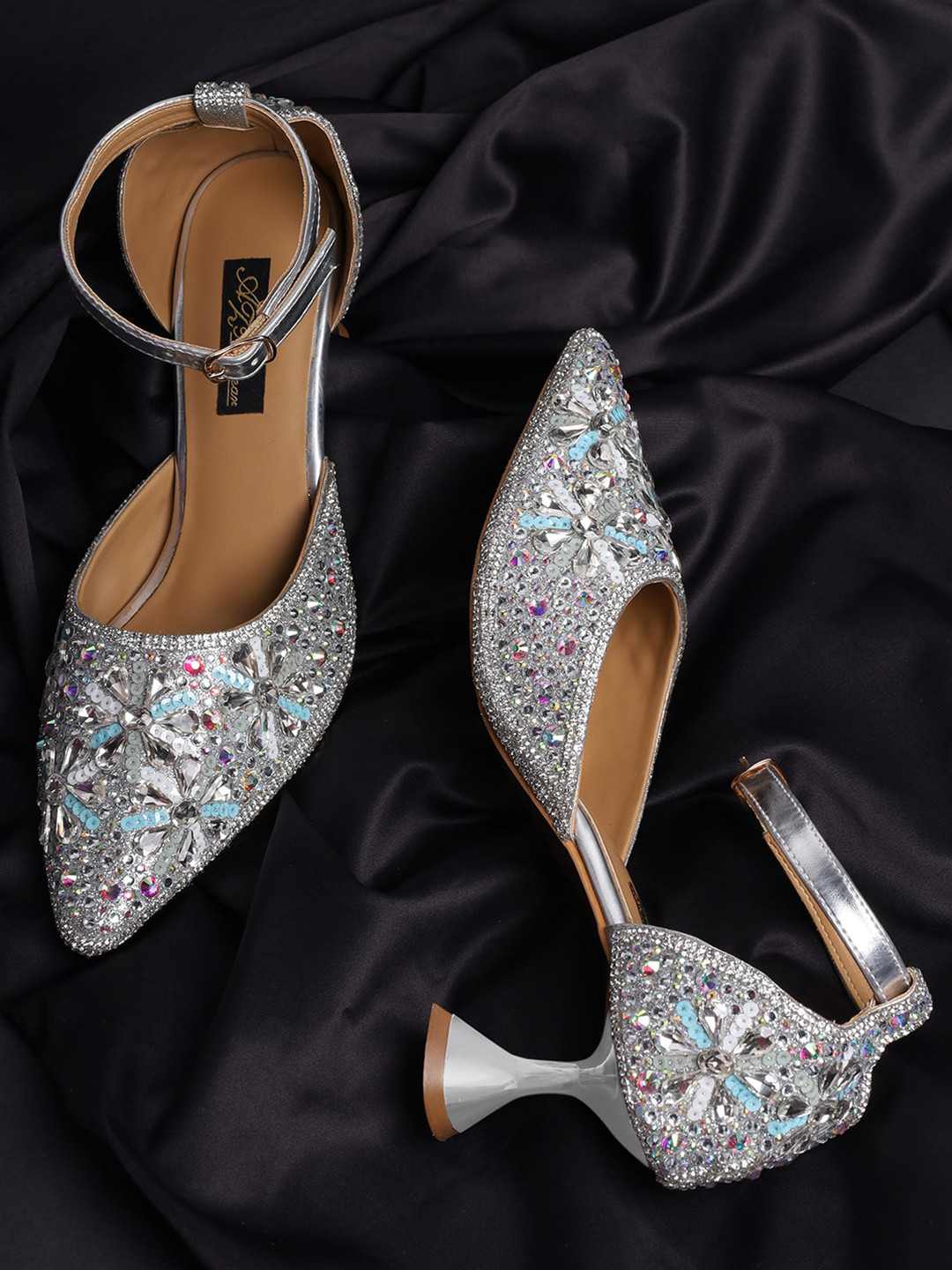 

AZ Footwear Pointed Toe Ethnic Embellished Block Heels With Ankle Loop, Silver