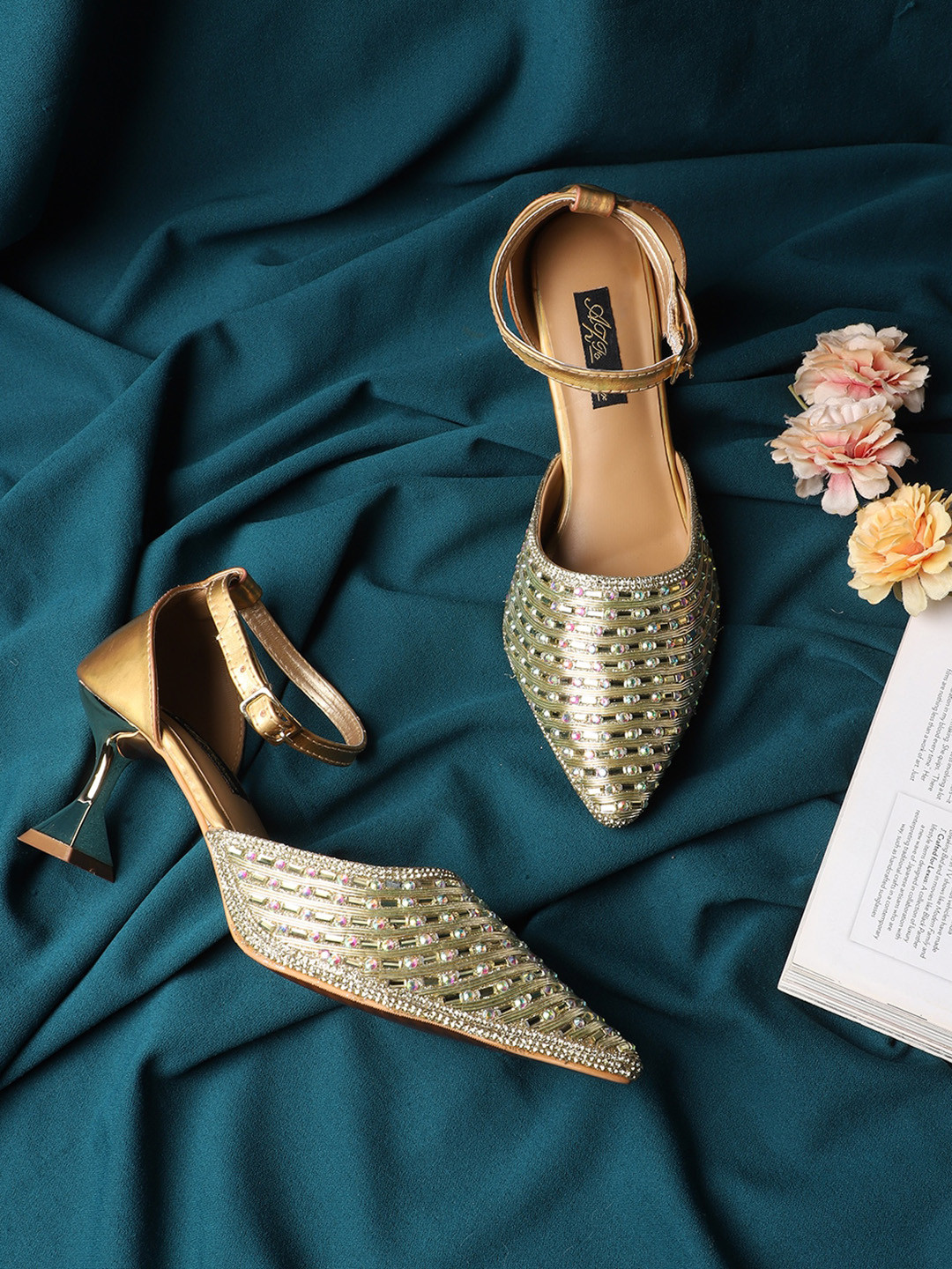 

AZ Footwear Pointed Toe Ethnic Embellished Block Heels With Ankle Loop, Gold