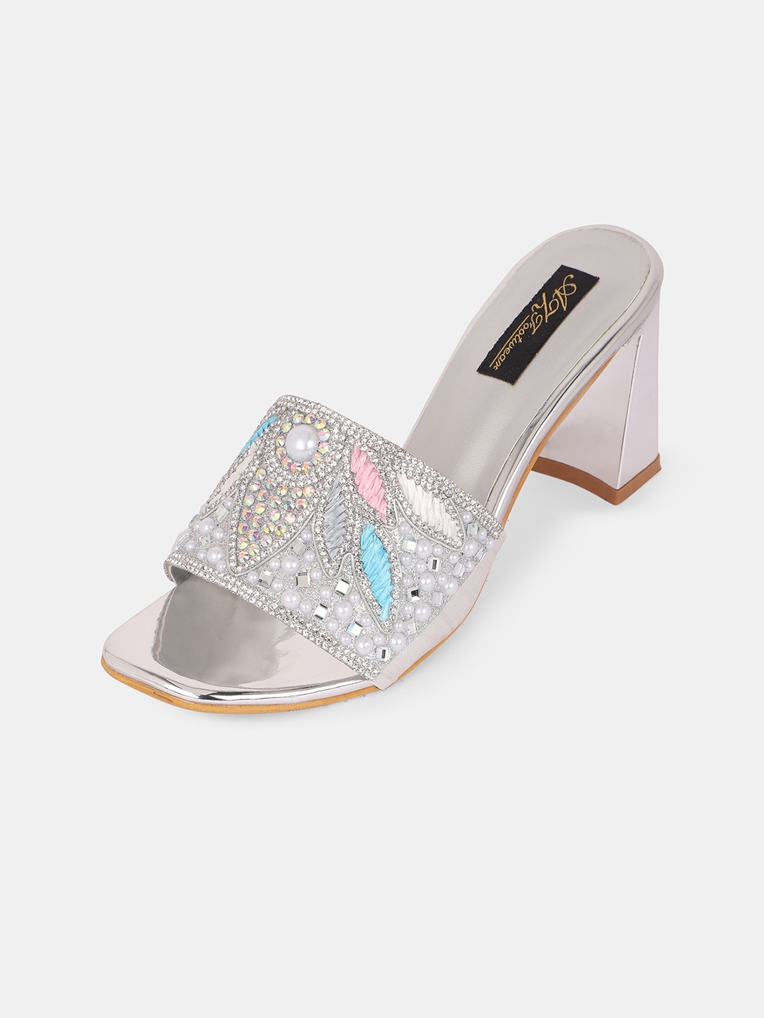 

AZ Footwear Ethnic Embellished Party Block Heels, White