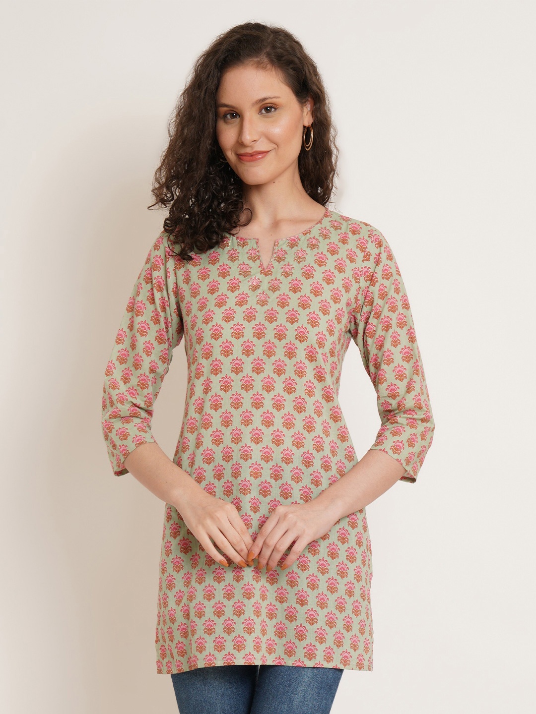 

KALINI Floral Printed Pure Cotton Kurti, Green