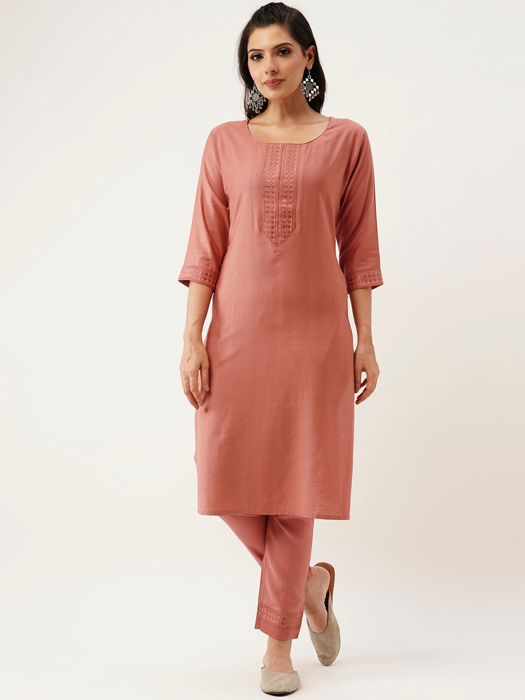 

ZOLA Thread Work Kurta With Trousers, Rust