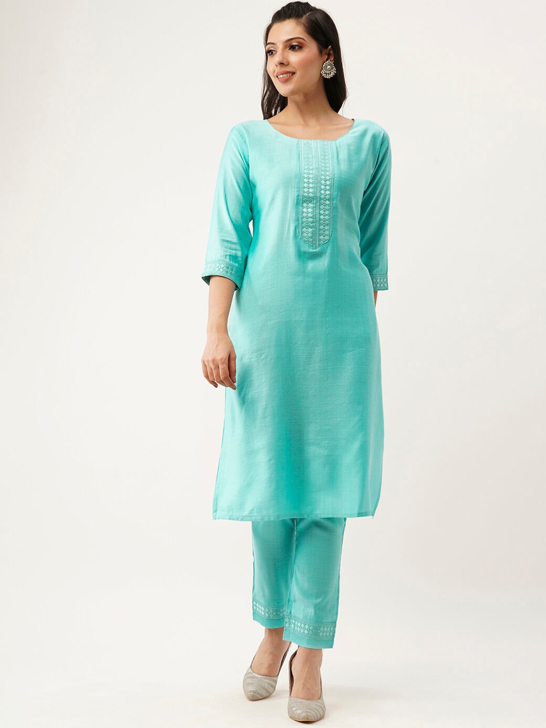 

ZOLA Thread Work Kurta With Trousers, Blue