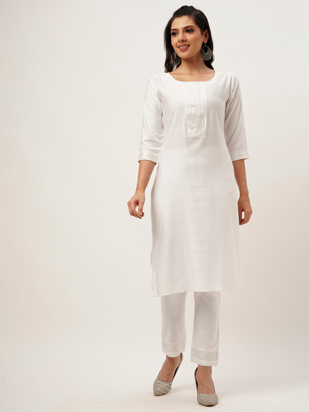 

ZOLA Ethnic Motifs Yoke Design Regular Thread Work Kurta With Trousers, White