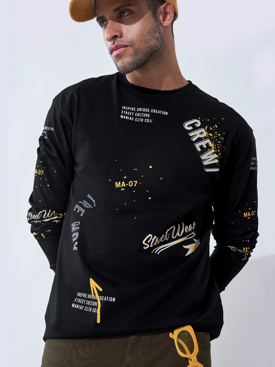 

Maniac Conversational Printed Cotton Slim Fit T-shirt, Black