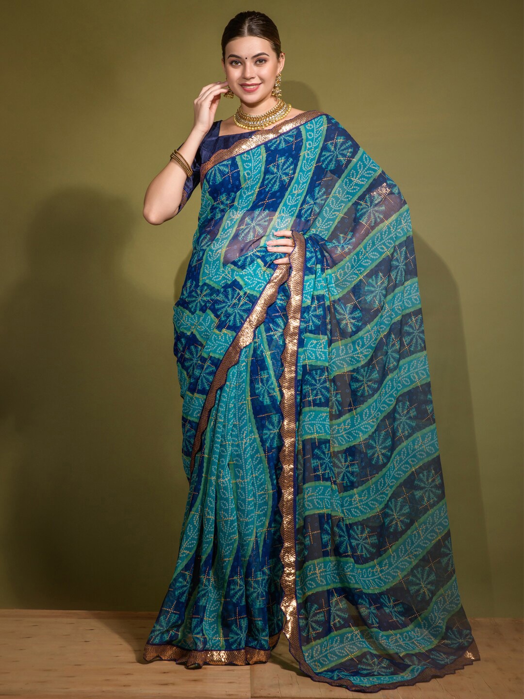 

TIKODI Bandhani Printed Zari Poly Georgette Bandhani Saree, Blue