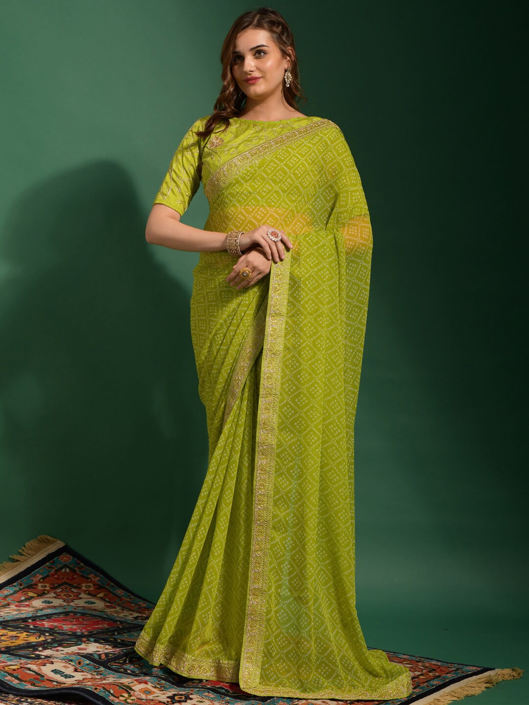 

TIKODI Bandhani Printed Embroidered Poly Georgette Bandhani Saree, Green