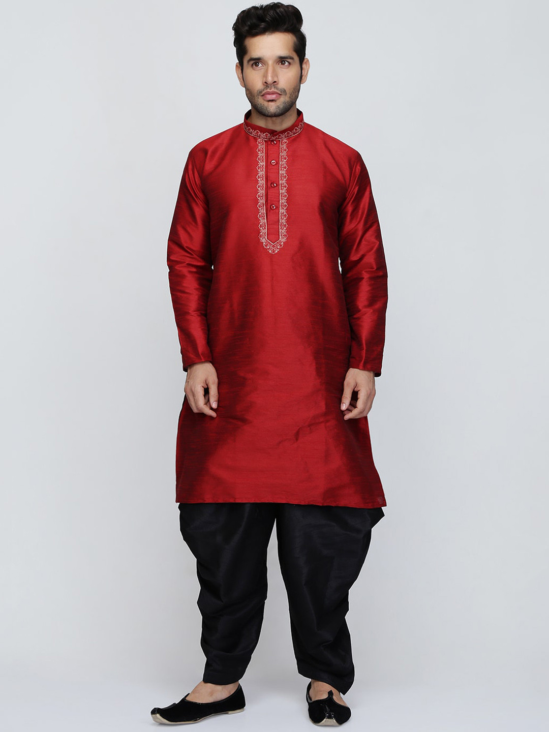 

ROYAL KURTA Mandarin Collar Thread Work Straight Kurta, Maroon