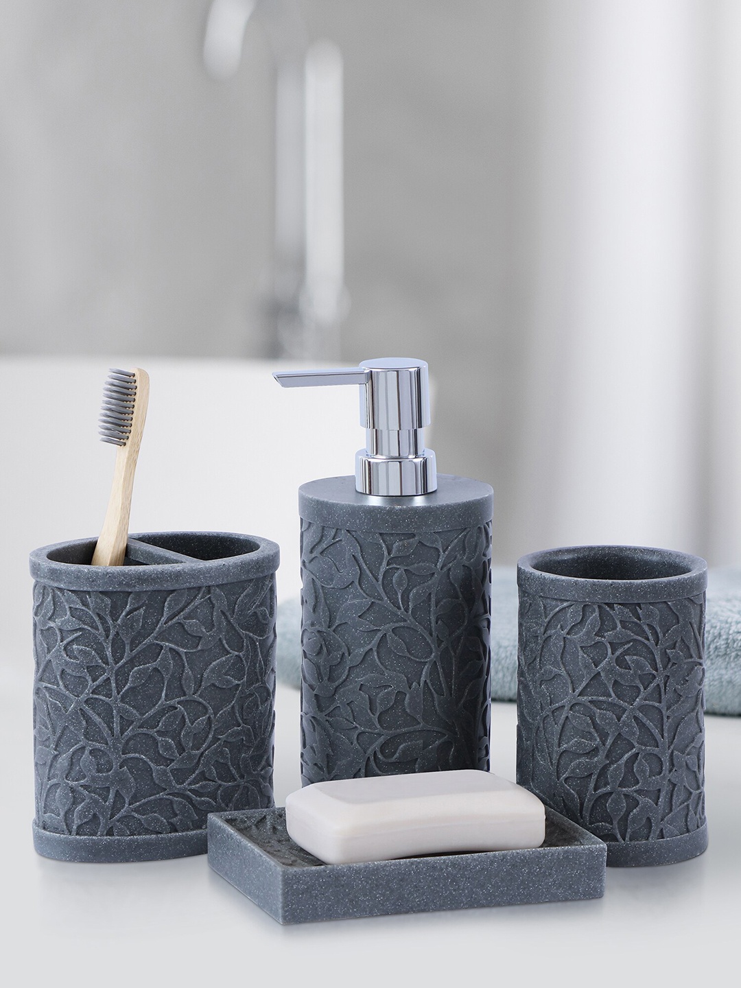 

OBSESSIONS Grey 4 Pieecs Textured Polyresin Bathroom Accessories Set