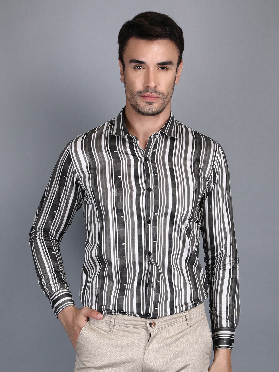 

DEZANO Classic Slim Fit Vertical Striped Casual Shirt, Grey