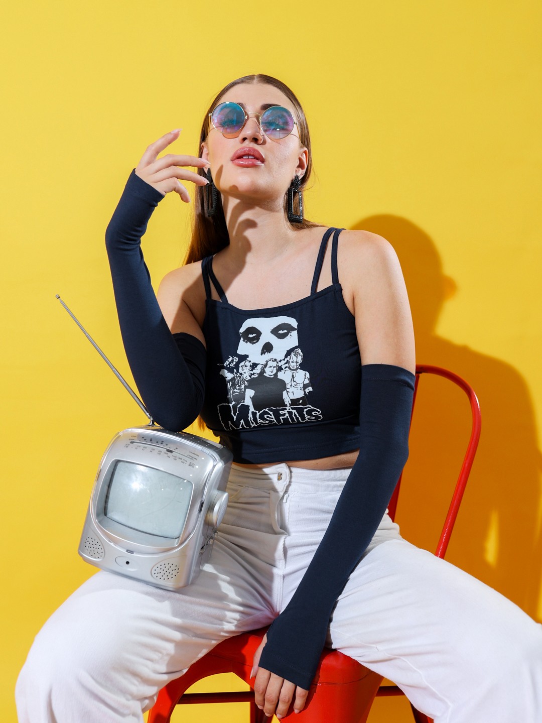 

Stylecast X Hersheinbox Navy Blue & White Print Cold-Shoulder Cotton Top