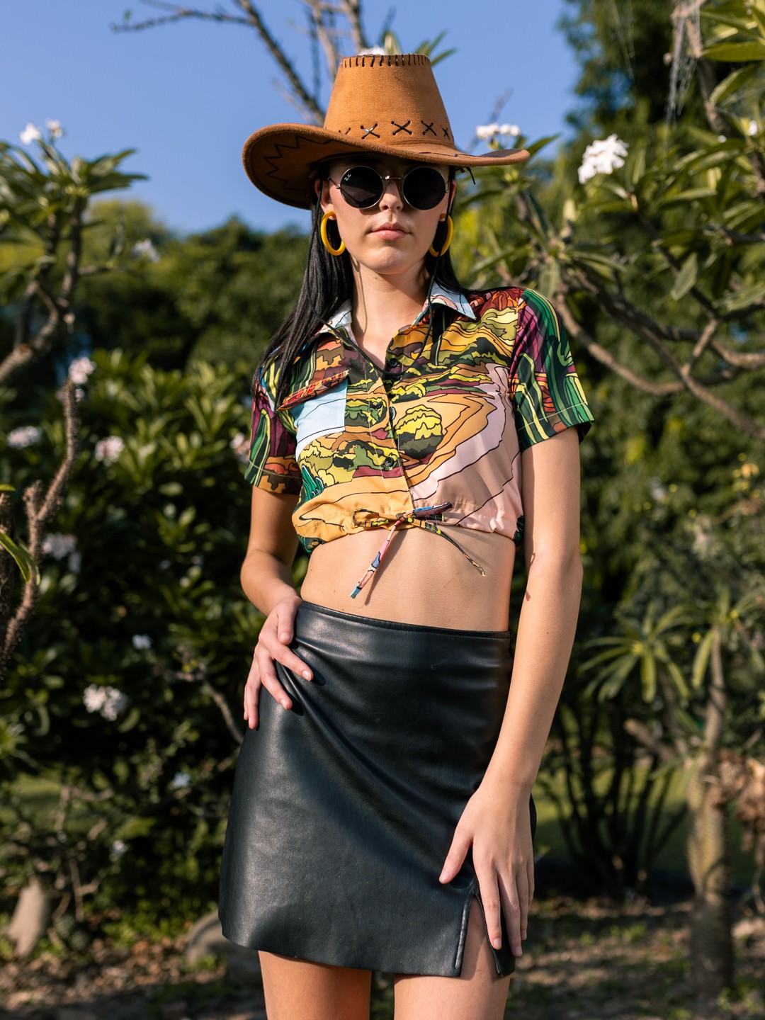 

Stylecast X Hersheinbox Printed Shirt Style Crop Top, Multi