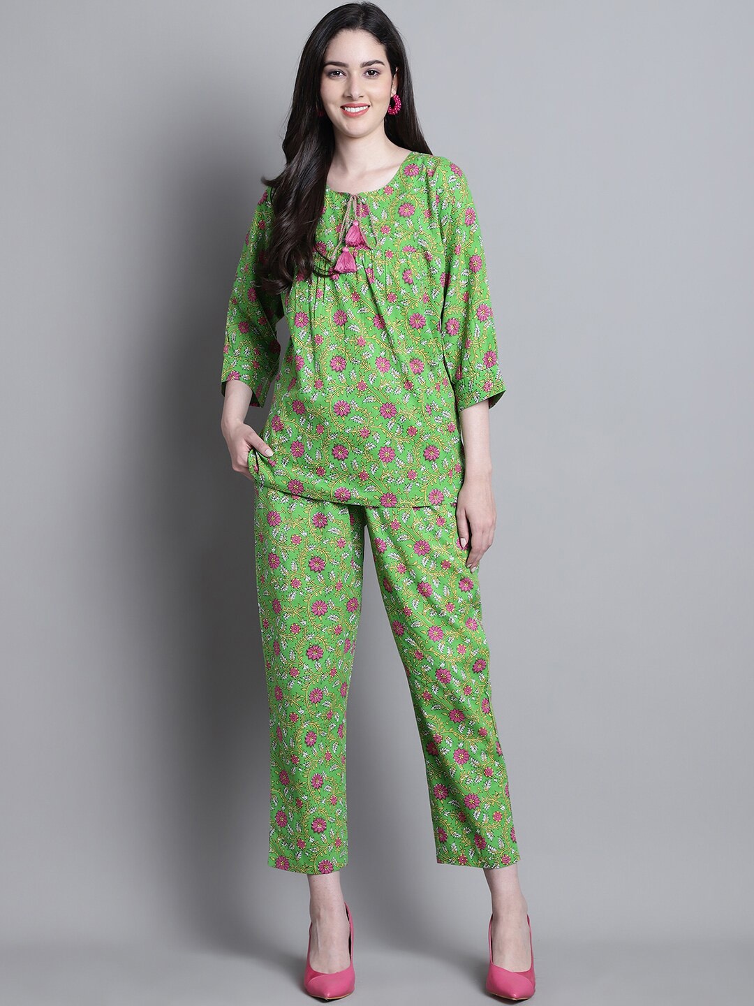 

Prakrti Green & Pink Floral Printed Pure Cotton Tunic With Trousers