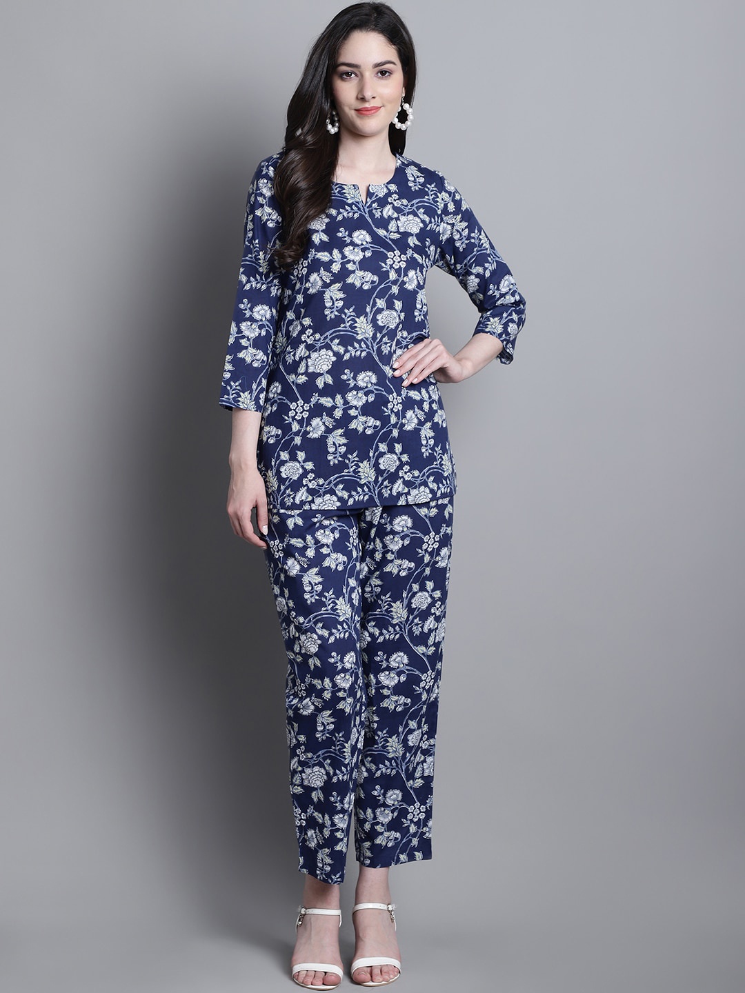 

Prakrti Navy Blue & White Floral Printed Pure Cotton Tunic With Trousers