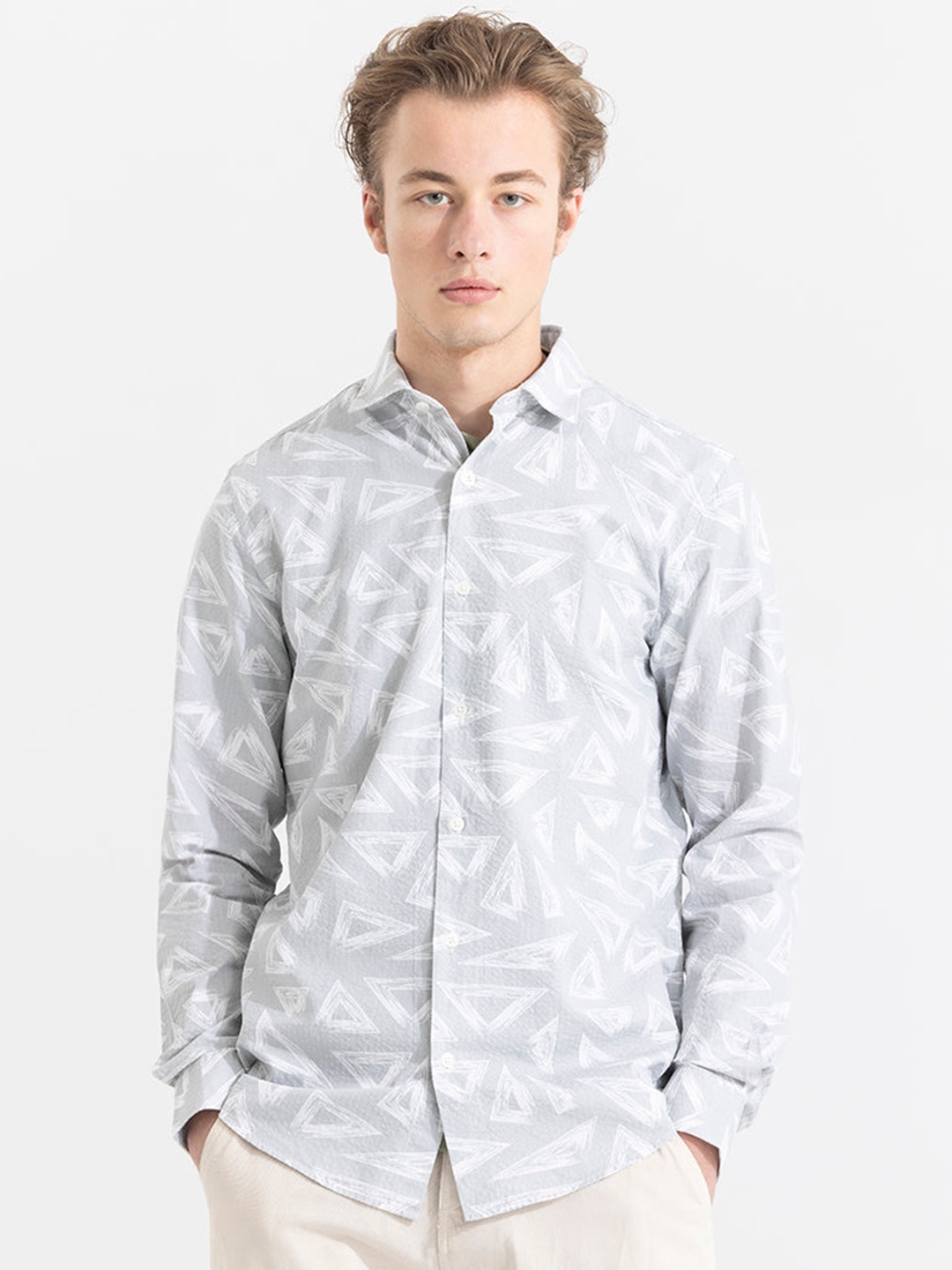 

Snitch Classic Fit Geometric Printed Pure Cotton Casual Shirt, Grey