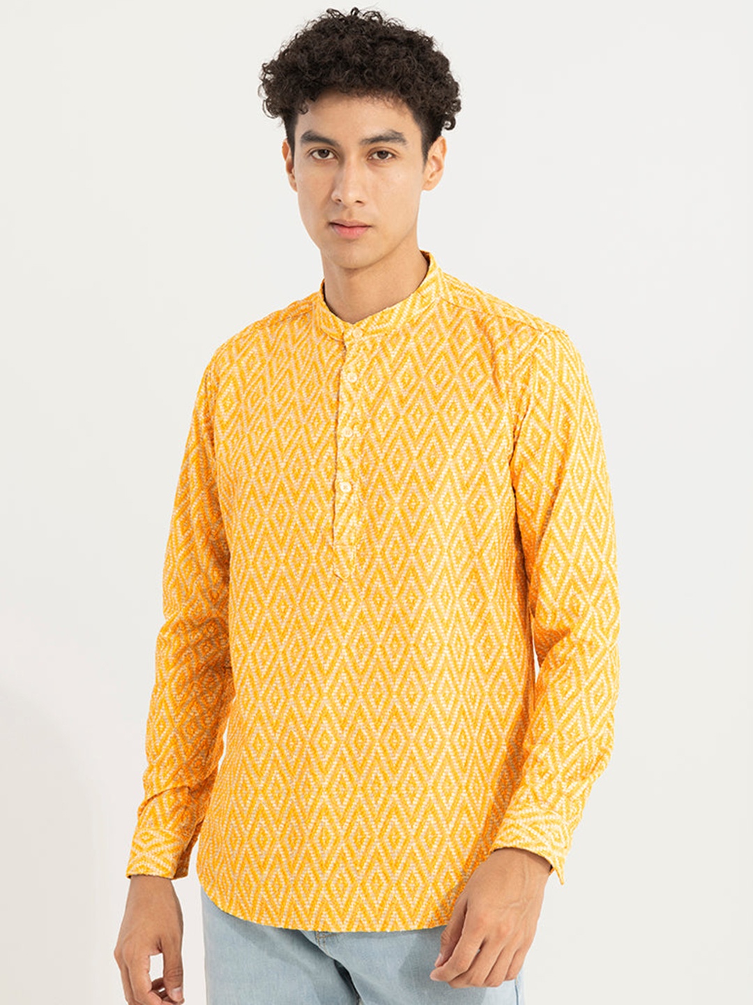 

Snitch Embroidered Band Collar Straight Cotton Kurta, Yellow