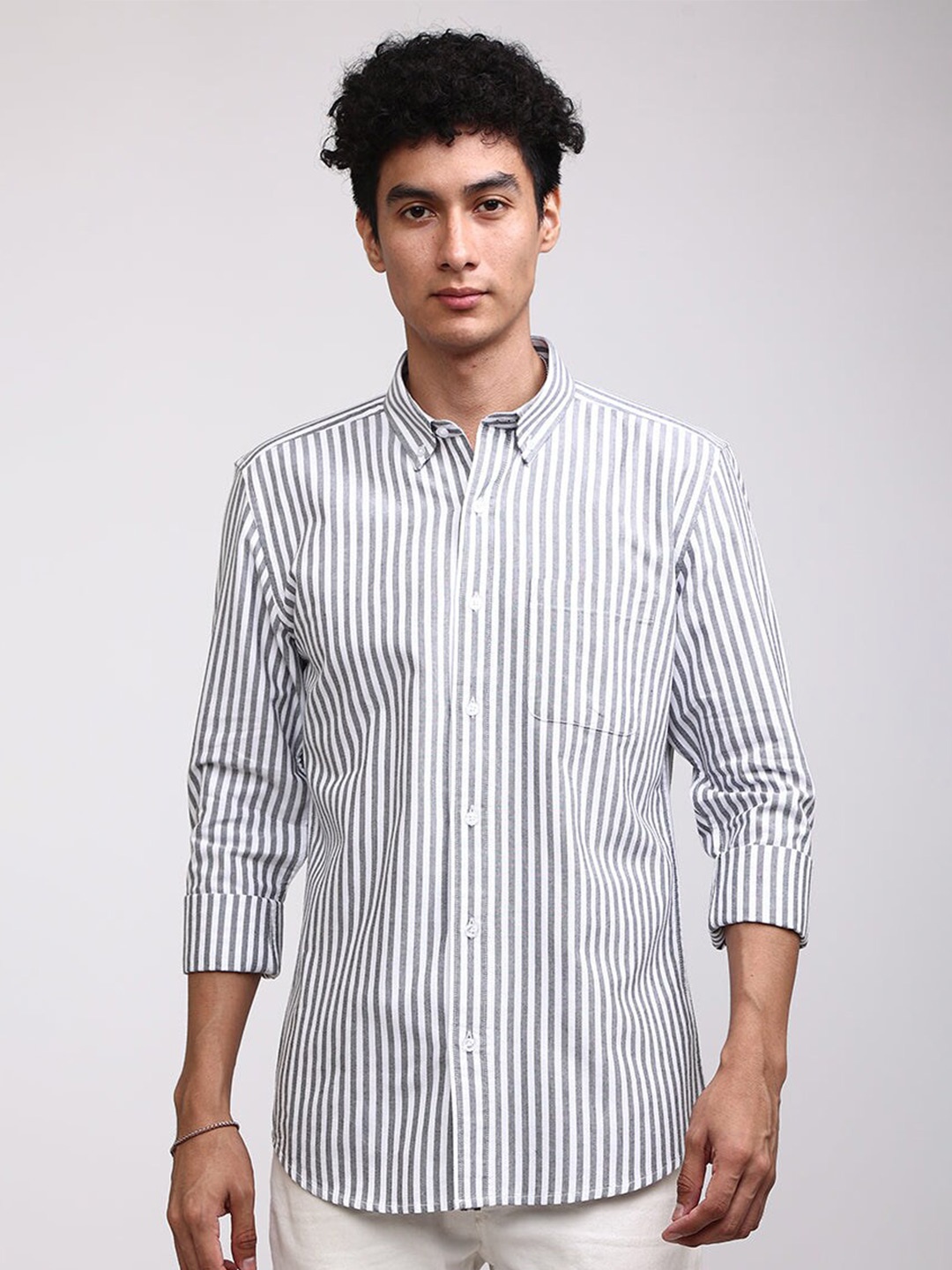 

Snitch Classic Vertical Striped Button-Down Collar Pure Cotton Casual Shirt, Grey