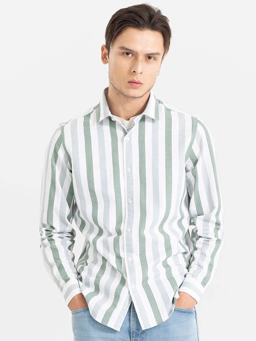 

Snitch Classic Fit Vertical Striped Pure Cotton Casual Shirt, Green