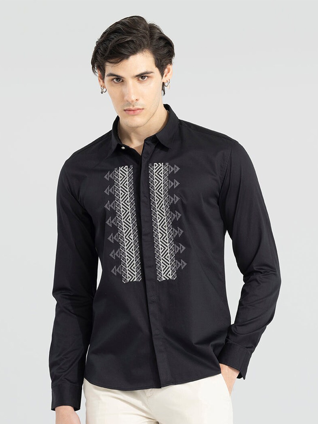 

Snitch Classic Ethnic Motifs Embroidered Spread Collar Casual Shirt, Black