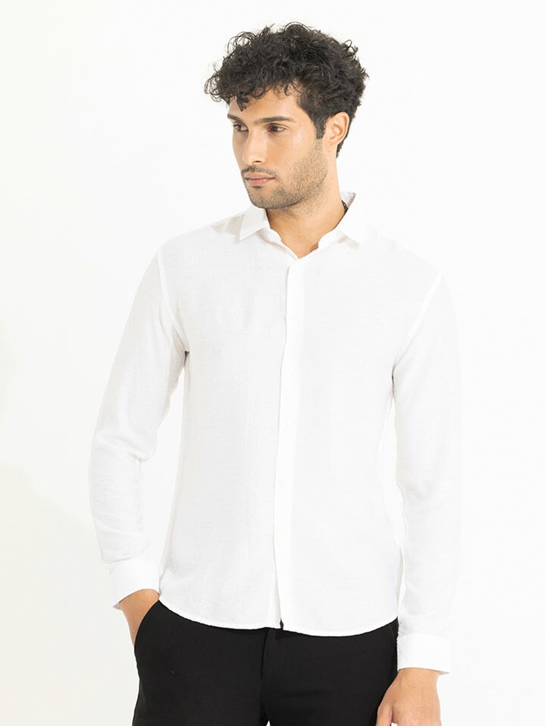 

Snitch Classic Spread Collar Casual Shirt, White