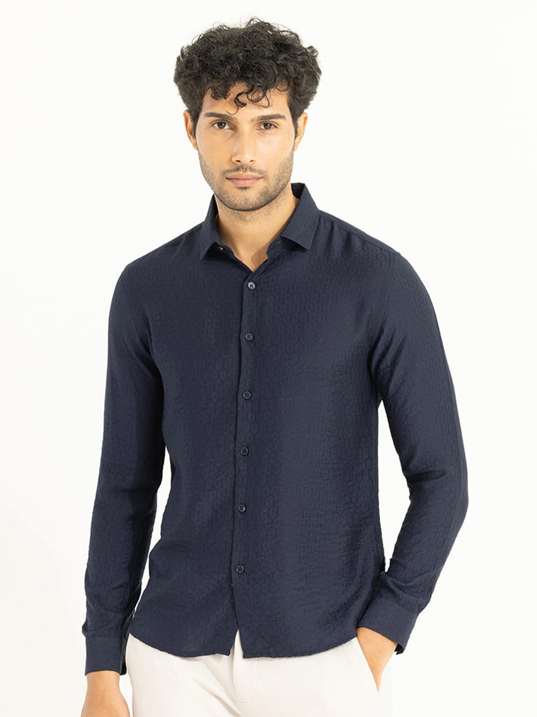 

Snitch Classic Geometric Printed Casual Shirt, Navy blue