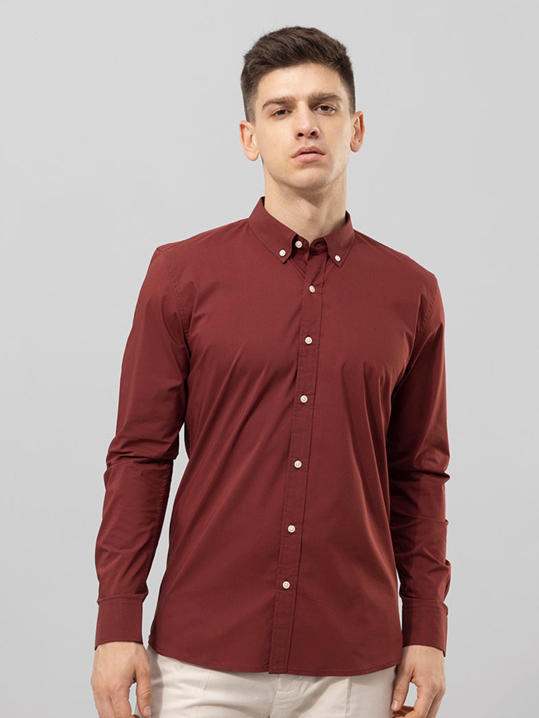 

Snitch Red Classic Opaque Button-Down Collar Casual Shirt