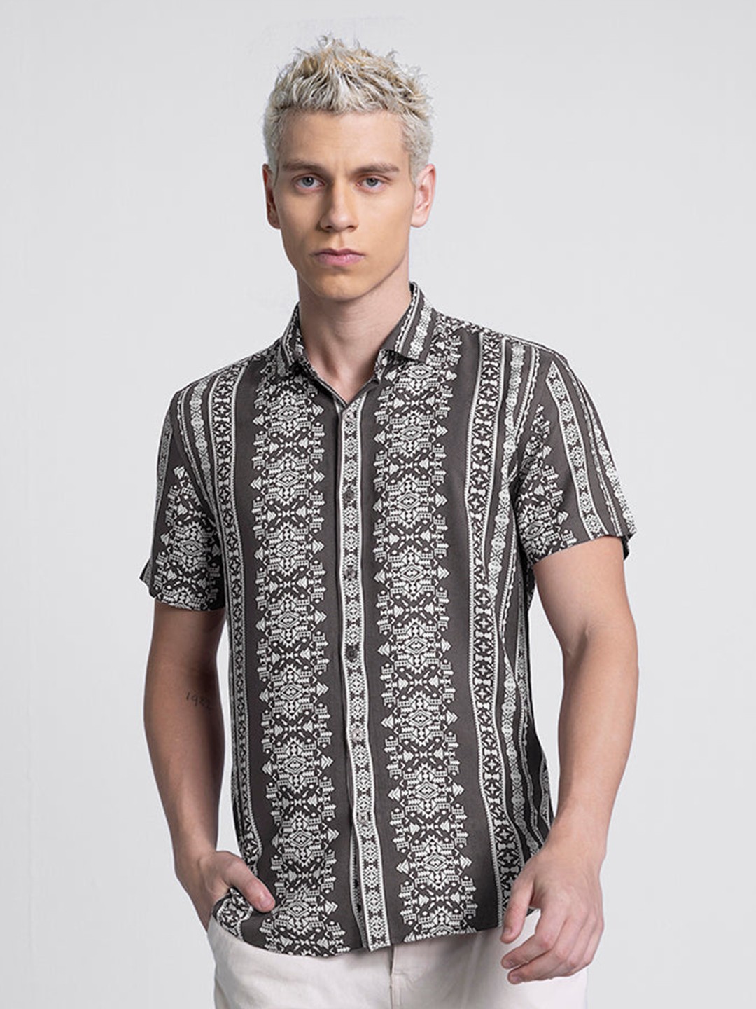 

Snitch Geometric Printed Classic Slim Fit Casual Shirt, Grey