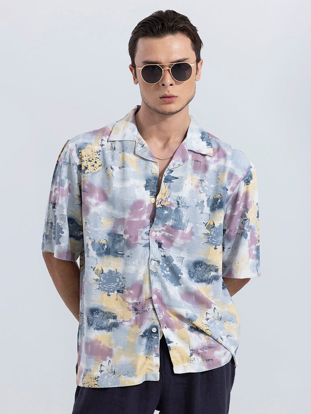 

Snitch Classic Oversized Fit Floral Printed Casual Shirt, Grey