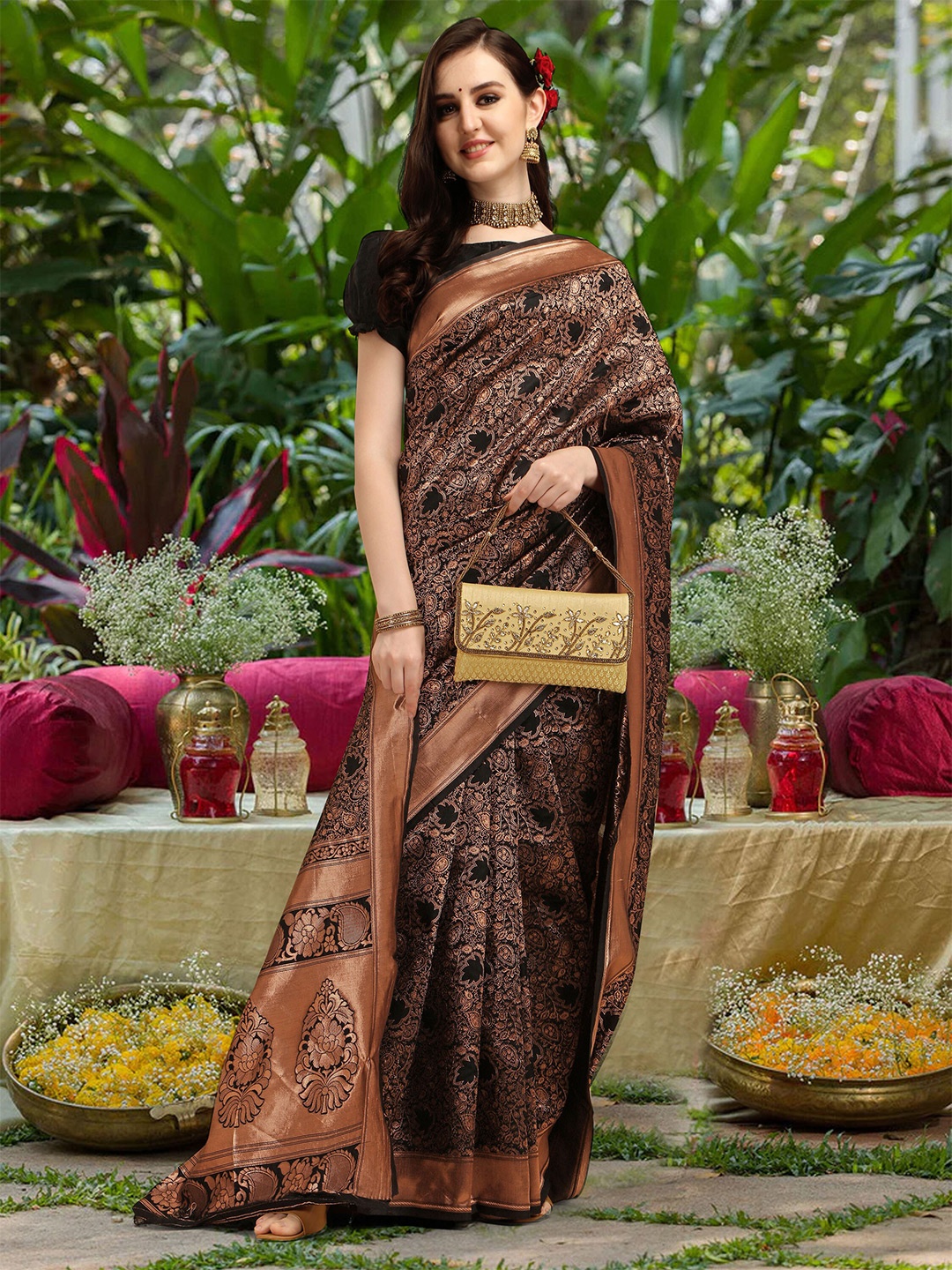 

KALINI Floral Woven Design Zari Banarasi Saree, Black