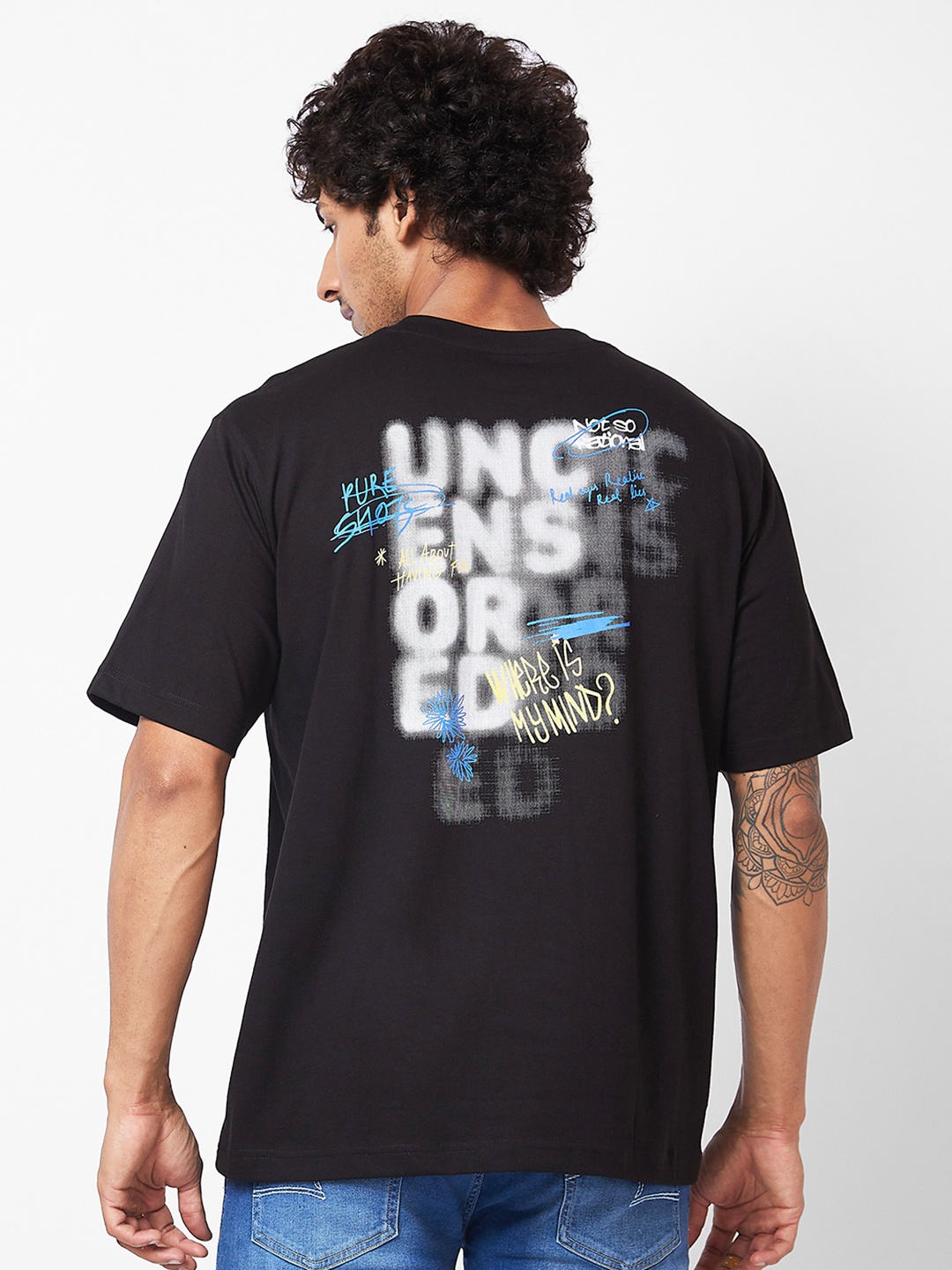 

SPYKAR Typography Printed Relaxed Fit Drop-Shoulder Sleeves Casual T-shirt, Black
