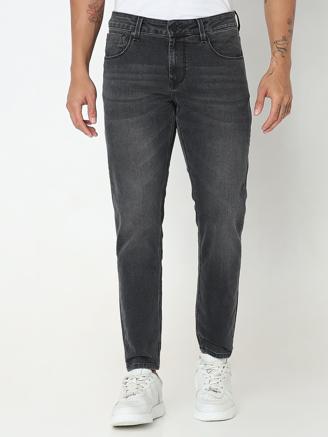 

SPYKAR Men Kano Tapered Fit Light Fade Stretchable Jeans, Charcoal