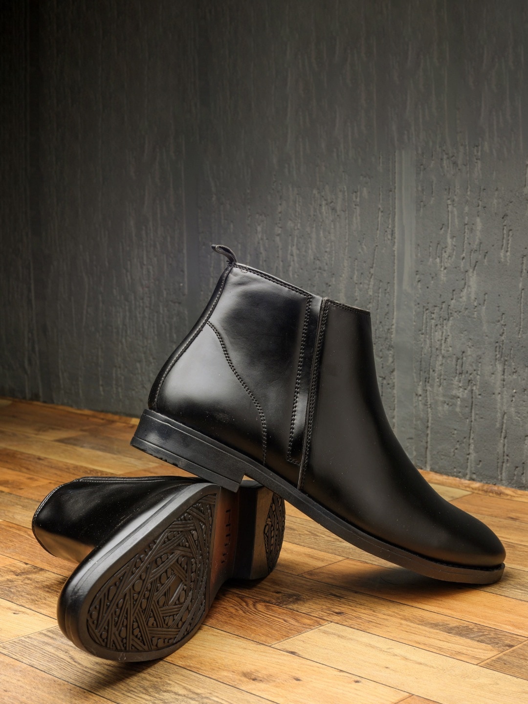 

SHOZANIA Men Mid Top Leather Chelsea Boots, Black