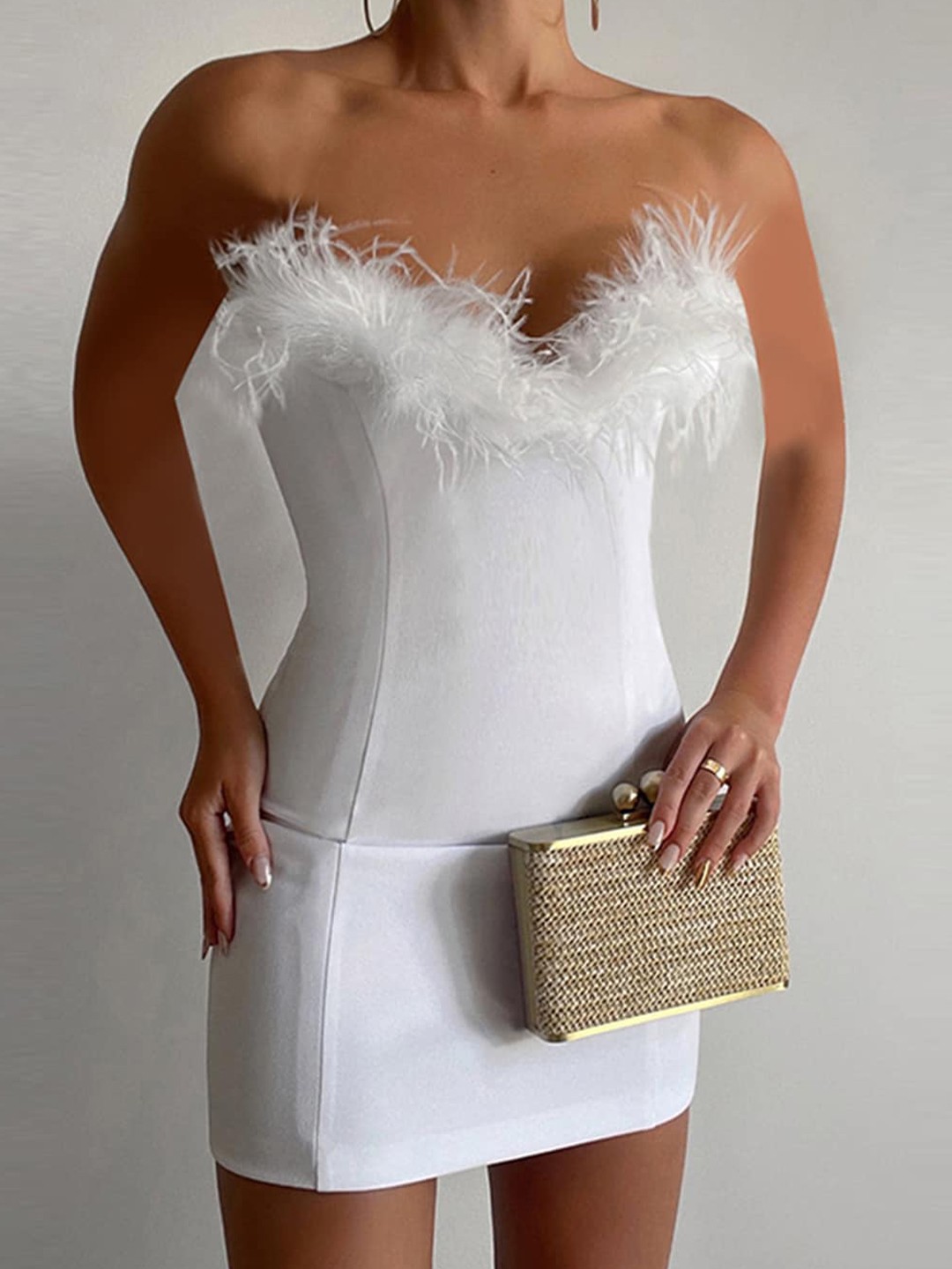 

StyleCast White Off-Shoulder Bodycon Mini Dress