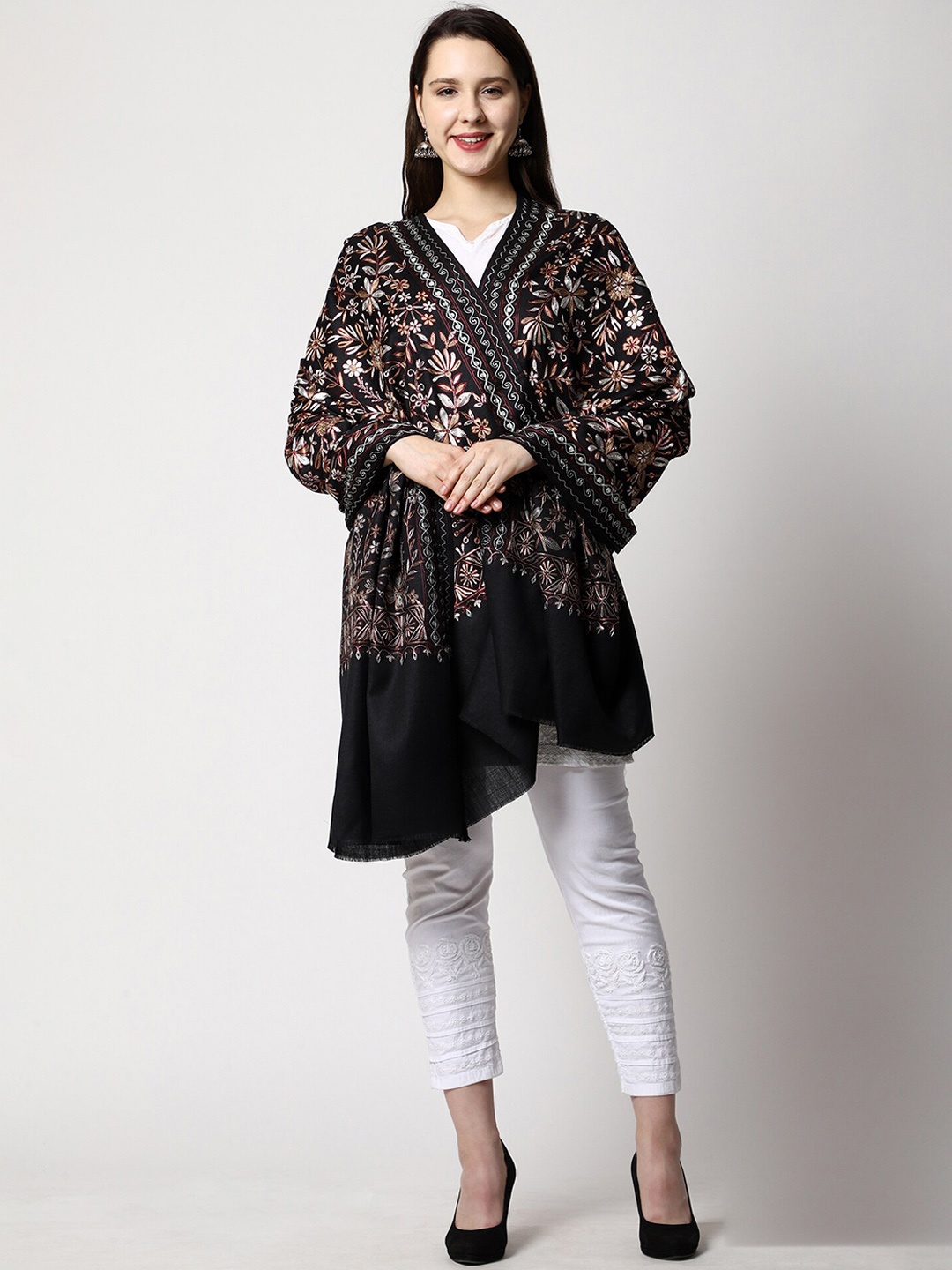 

SWI Stylish Floral Aari Work Embroidered Shawl, Black