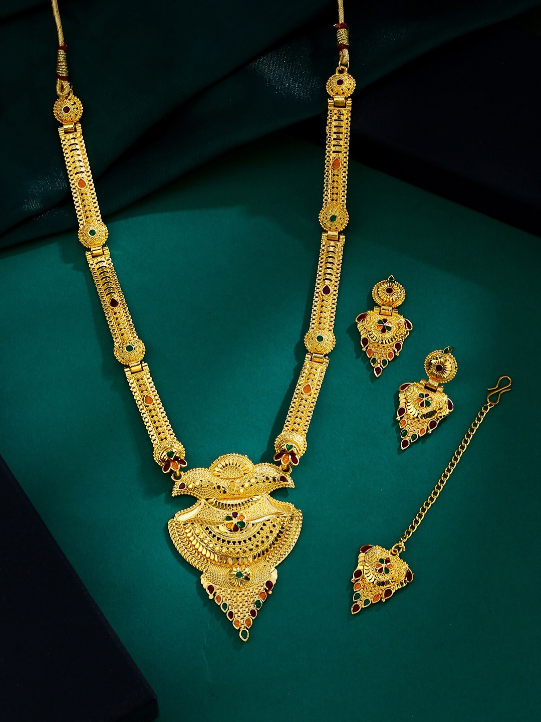 

Yellow Chimes Gold-Plated Long Jewellery Set with Maangtikka