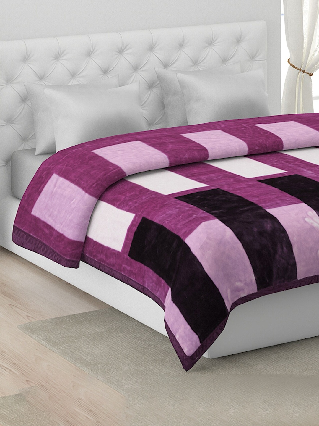 

Monte Carlo Purple & White Printed Heavy Winter Double Bed Blanket