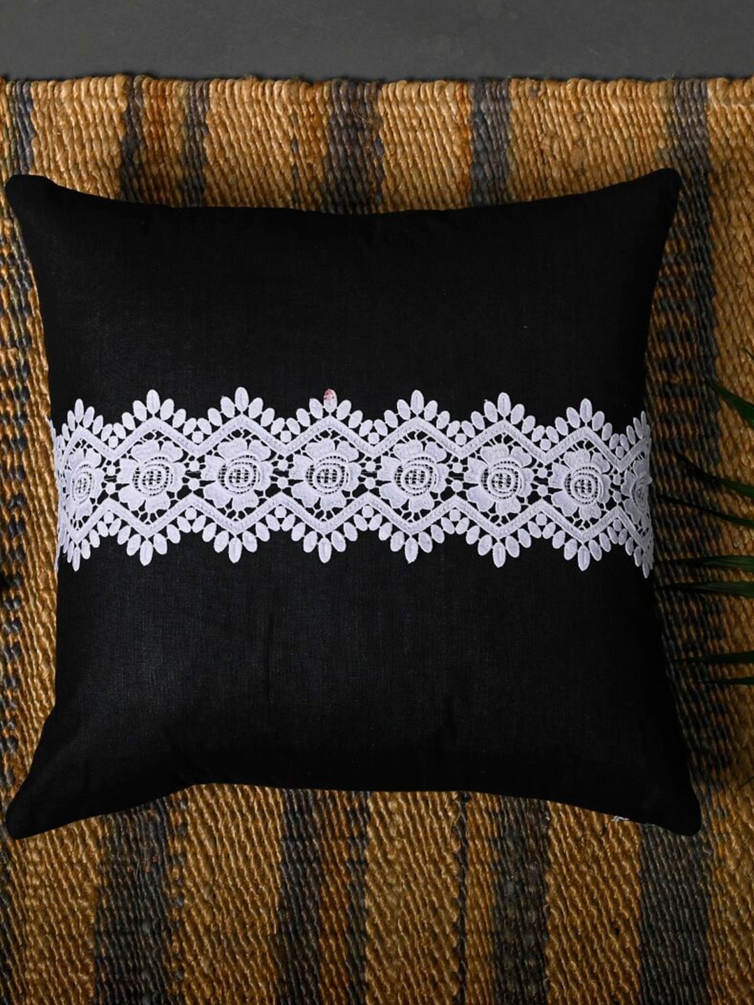 

OUSSUM Black & White 2 Pieces Lace Design Cotton Square Cushion Covers