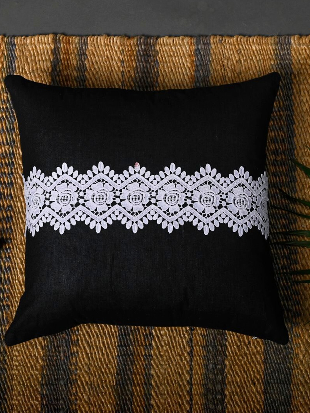 

OUSSUM Black & White 2 Pieces Lace Design Cotton Square Cushion Covers