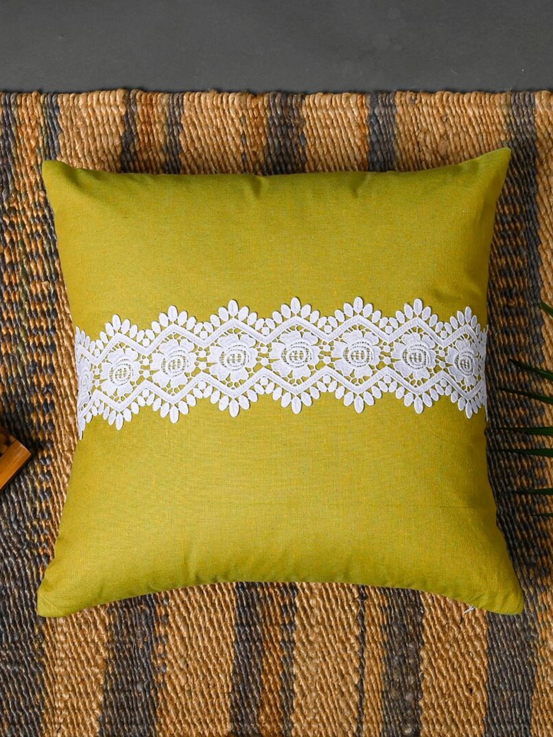 

OUSSUM 2 Pcs Yellow & White Lace Detailed Cotton Cushion Covers