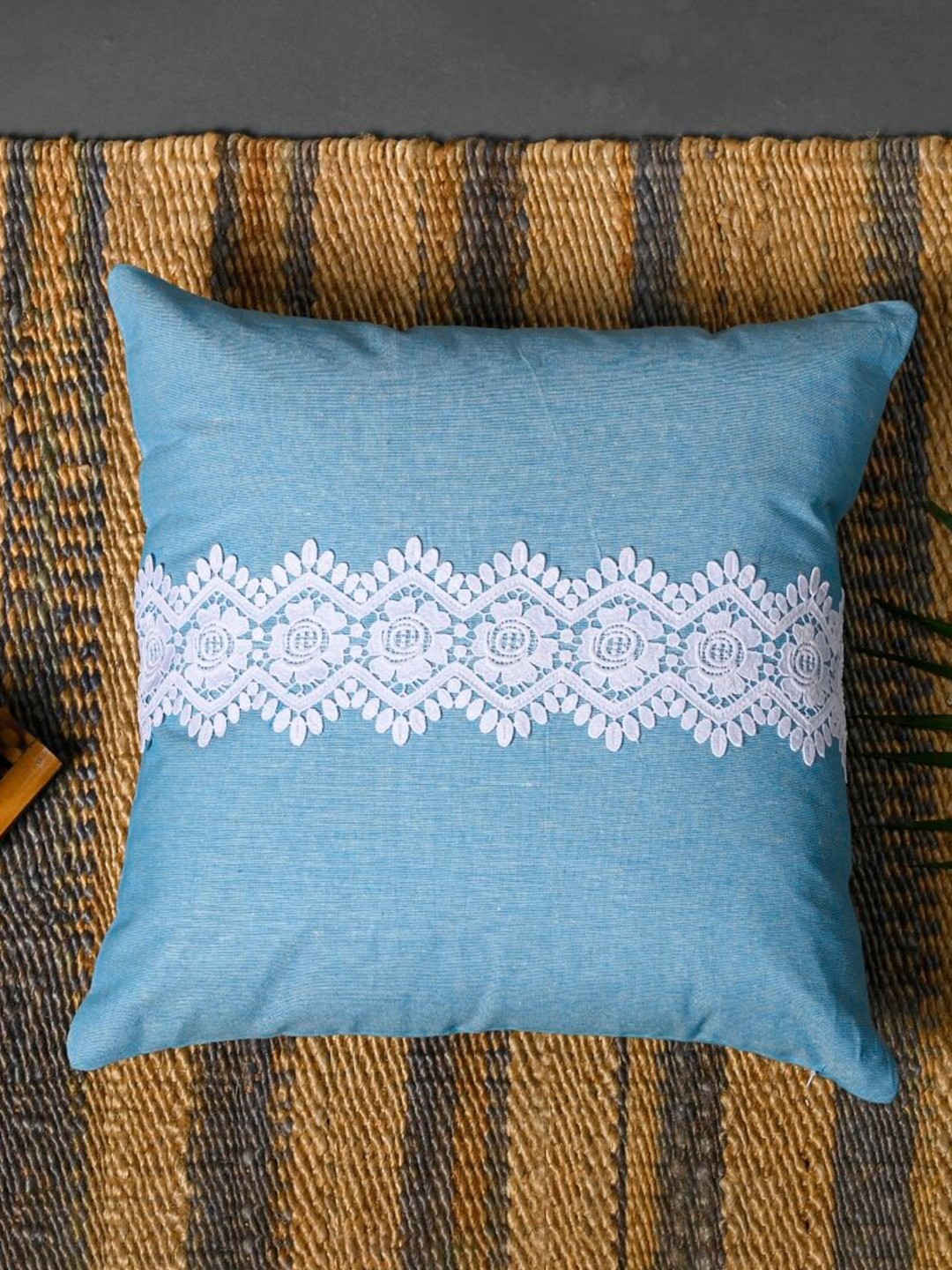 

OUSSUM 2 Pcs Blue & White Lace Detailed Cotton Cushion Covers