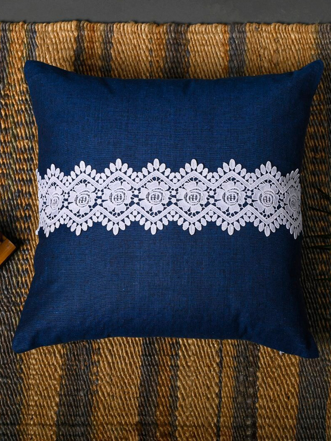 

OUSSUM 2 Pcs Blue & White Lace Detailed Cotton Cushion Covers