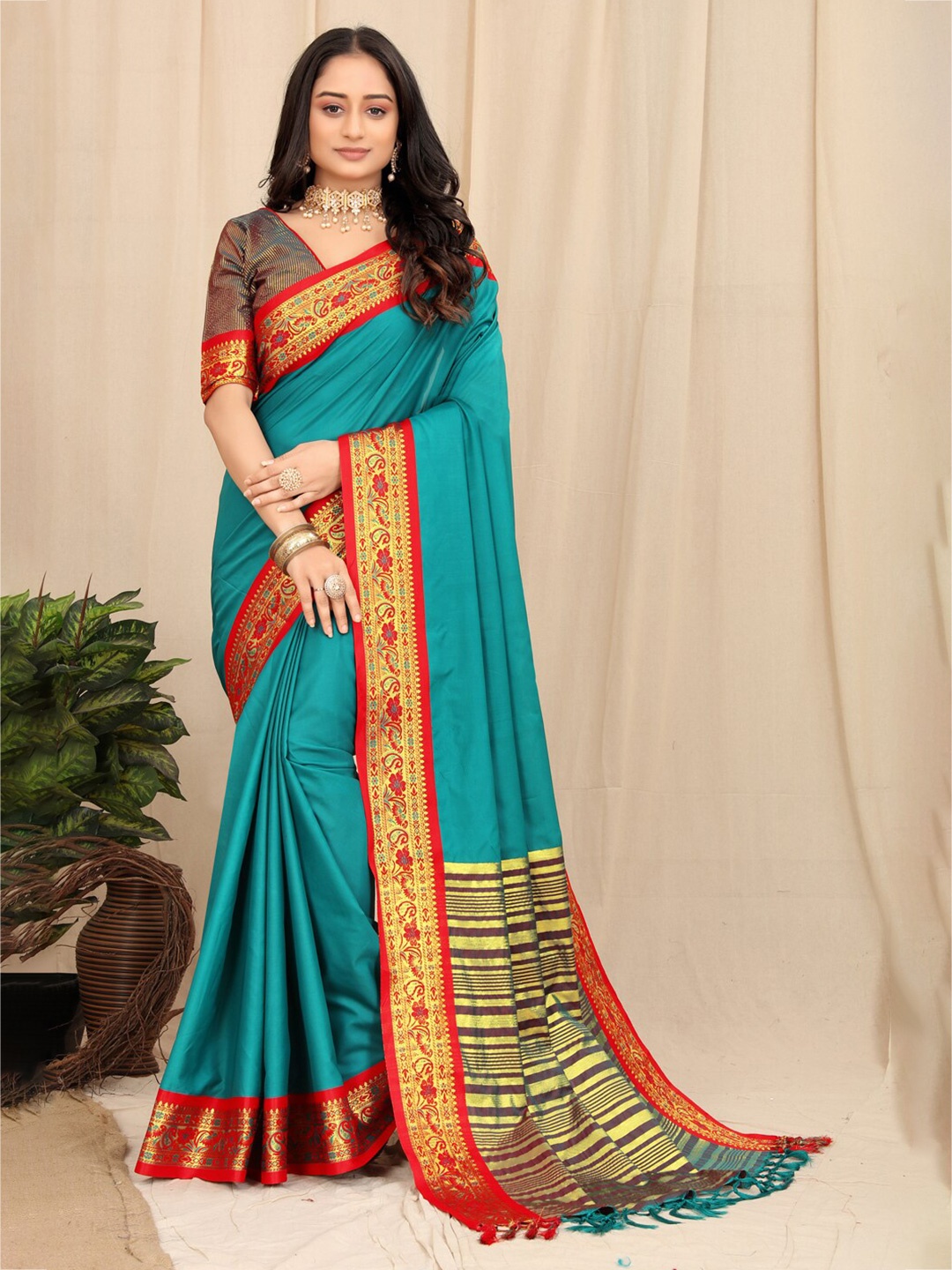 

VILLAGIUS Zari Silk Cotton Mysore Silk Saree, Green