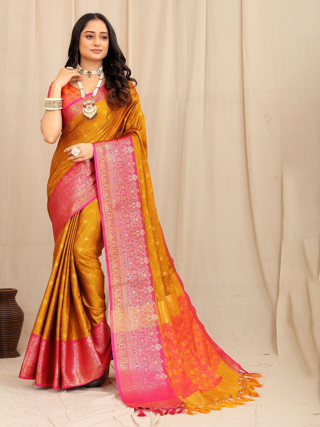 

KALINI Ethnic Motifs Woven Design Zari Silk Cotton Mysore Silk Saree, Gold