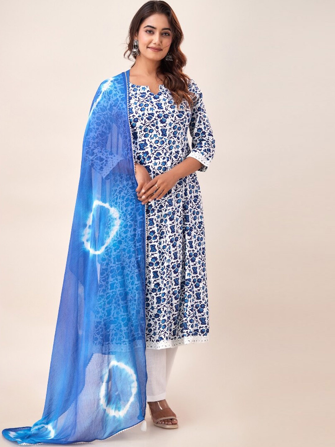 

HERE&NOW Floral Printed Anarkali Kurta With Palazzos & Dupatta, Blue