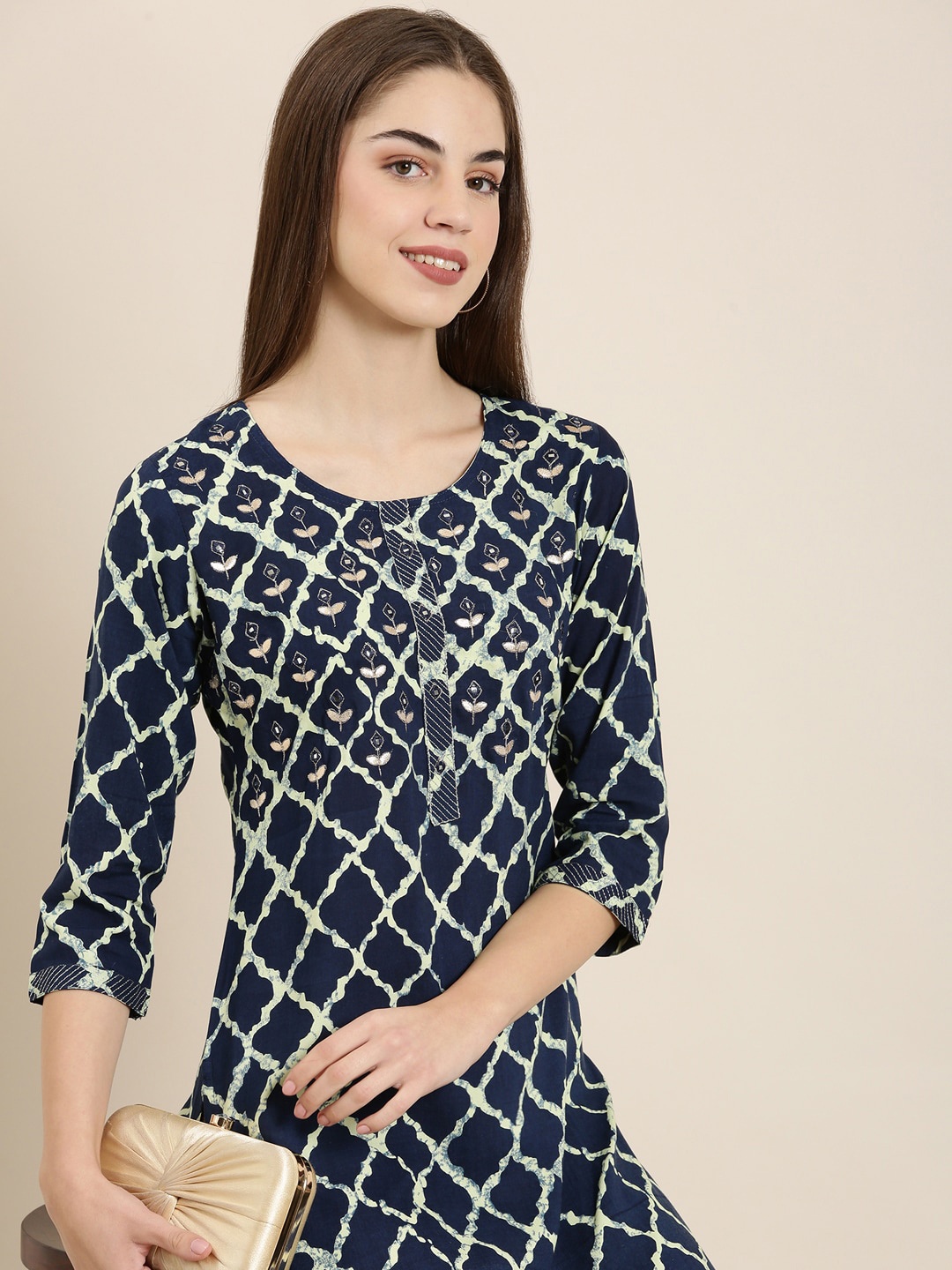 

SHOWOFF Geometric Printed Mirror Work Straight Kurta, Navy blue