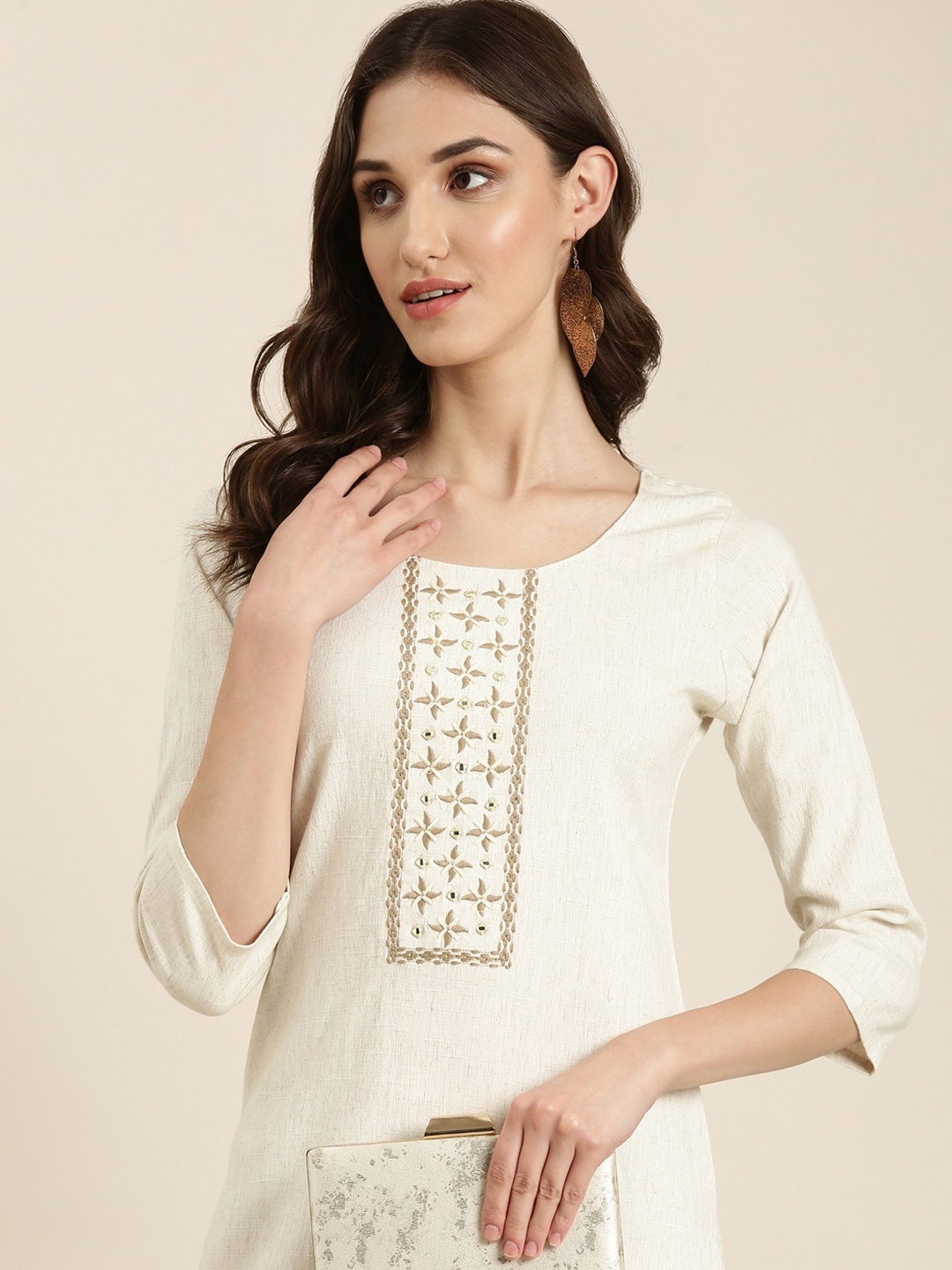 

SHOWOFF Ethnic Motif Embroidered Thread Work Straight Kurta, Cream